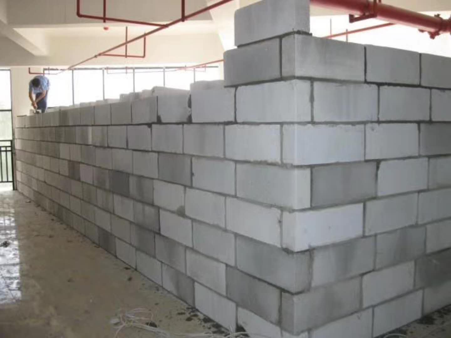 禄丰蒸压加气混凝土砌块承重墙静力和抗震性能的研究
